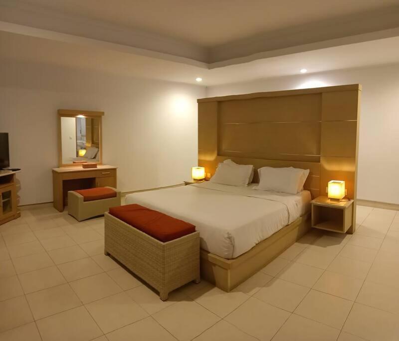 Glisten Up Villa Beach Side Sanur! Exterior foto