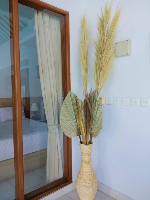 Glisten Up Villa Beach Side Sanur! Exterior foto