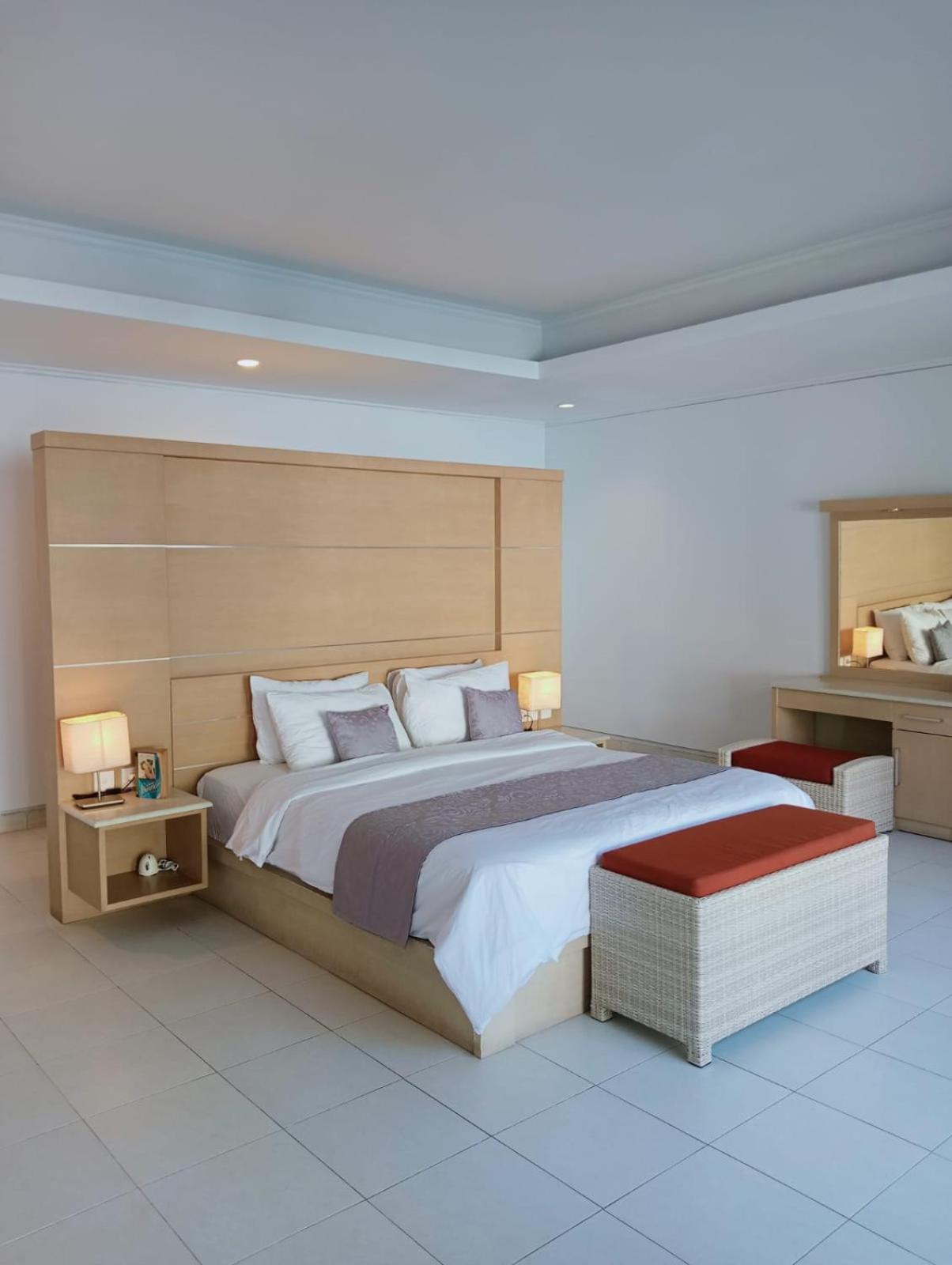 Glisten Up Villa Beach Side Sanur! Exterior foto