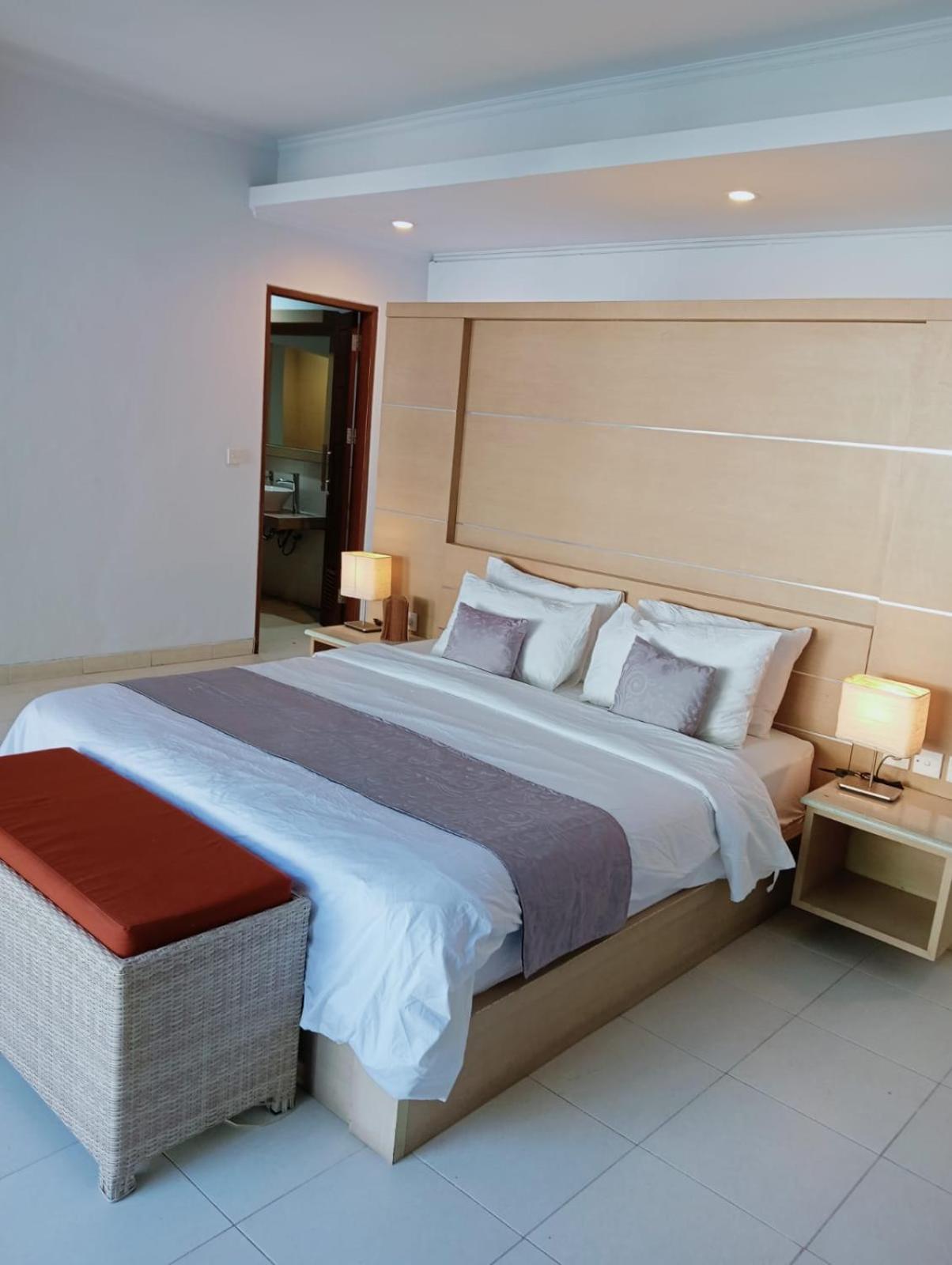 Glisten Up Villa Beach Side Sanur! Exterior foto