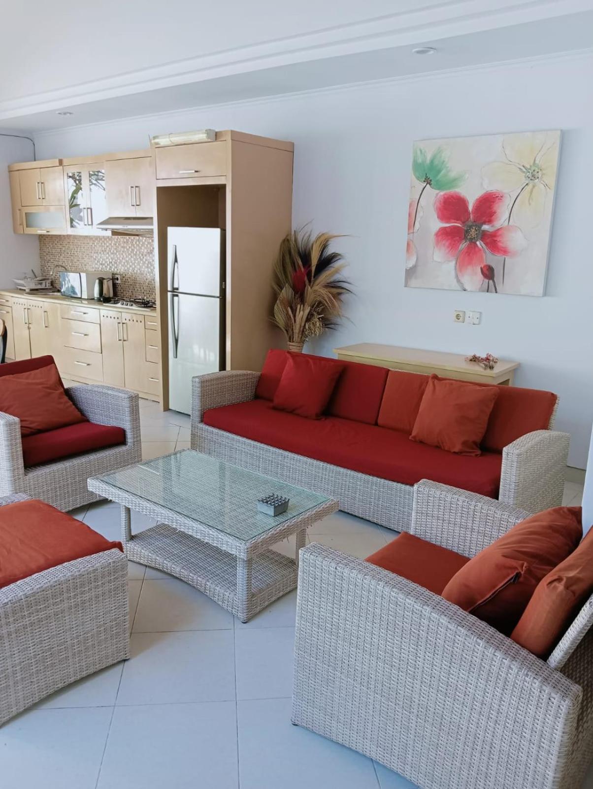 Glisten Up Villa Beach Side Sanur! Exterior foto